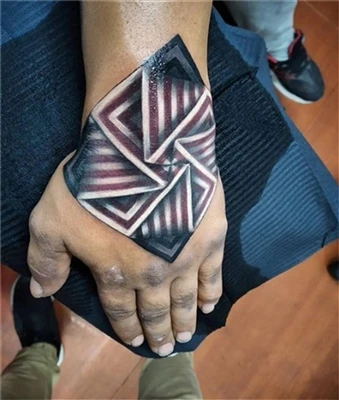 Tatuiruotė, padaryta dailininko Julio Cesar M iš Kolumbijos, su #sparkcartridges